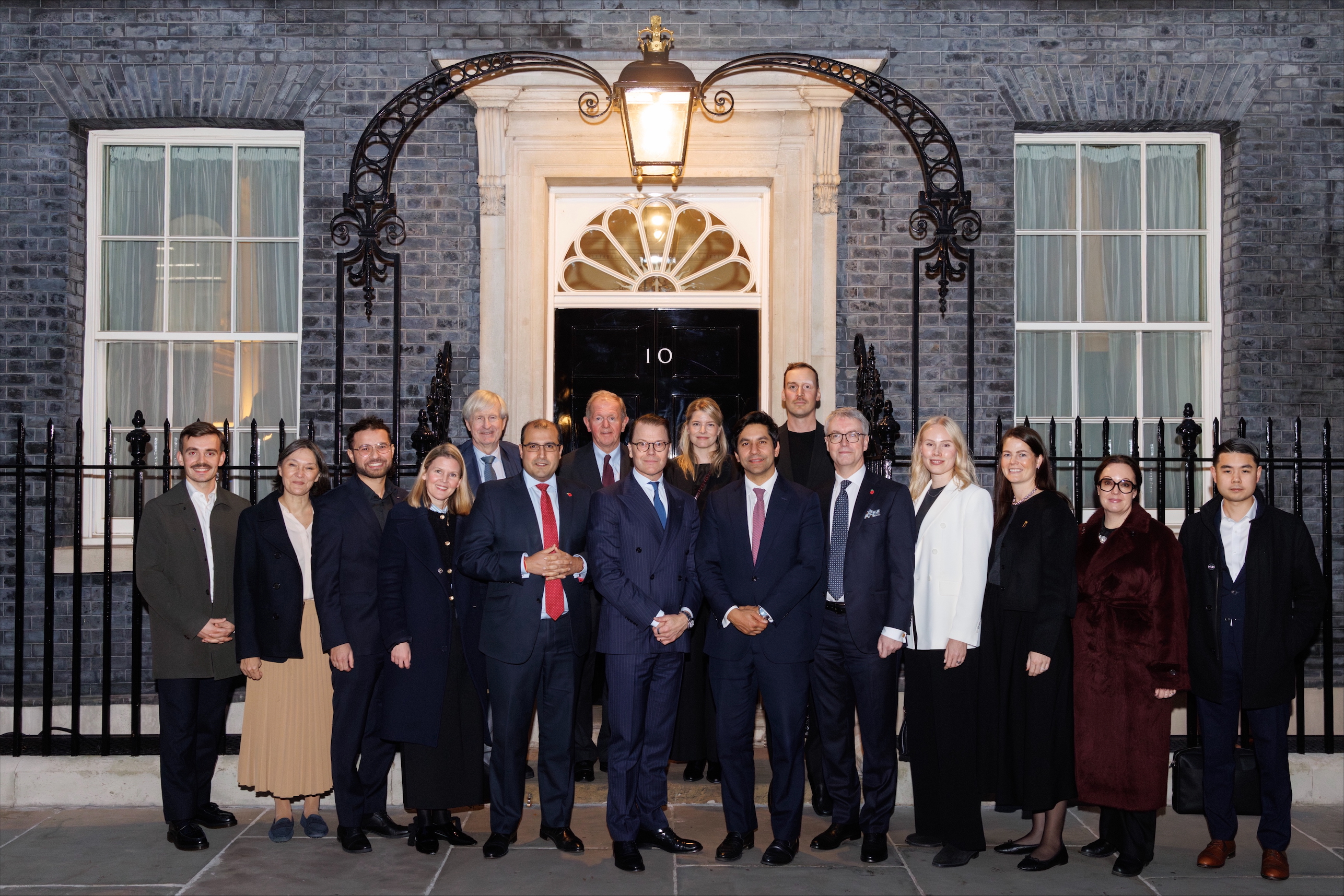 gruppbild utanför 10 downing Street